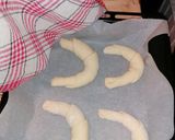 Foszlós vajaskifli recept fázis 8 fotója