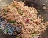 Foto langkah ke 4 dari resep Nasi Goreng Teri Pete Bunga Kecombrang.