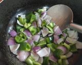 A picture of step 2 of Kadai Paneer.