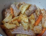 Foto del paso 2 de la receta: Aleta pez Raya con papas cebollas y zanahoria a la cacerola 😃😃