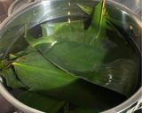 Foto langkah ke 1 dari resep Bacang Ketan Isi Daging Ayam Jamur.