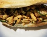 Foto del passaggio 4 della ricetta Super panino con zucchine e pollo speziato