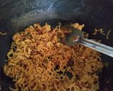 ম্যাগি উইথ এগ ললিপপ রেসিপি ধাপ - 1 ছবি
