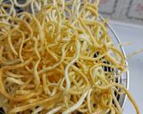 Foto langkah ke 2 dari resep Mie Goreng Renyah Bumbu Balado.