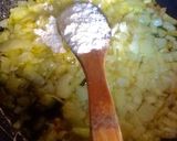 Foto del paso 2 de la receta: Escalopines de ternera en salsa de almendras y aceitunas