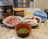 Foto del paso 1 de la receta Pollo al pesto con champiñones y queso crema