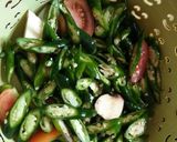 Foto langkah ke 4 dari resep Telur Cabe Hijau ala Bundanya Iffah.