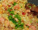 Foto langkah ke 4 dari resep 24. Pineapple Fried Rice (Nasi goreng nanas khas Thailand).