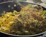 Foto langkah ke 6 dari resep Mie Goreng (Versi Non Halal).