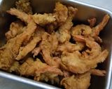 Foto langkah ke 4 dari resep Udang goreng tepung.