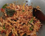Foto langkah ke 3 dari resep Ayam Suwir Pedas Sederhana.