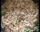 Foto langkah ke 5 dari resep Kwetiaw Siram.