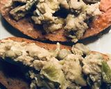 Foto del paso 5 de la receta Revuelto de habitas y ajos tiernos, con pan de nueces