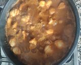 Foto del paso 5 de la receta: Rape con berberechos gambas y guisantes