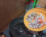 Foto langkah ke 5 dari resep Nasi Goreng Seafood.