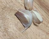 Foto del paso 1 de la receta: Chipirones con ajo y limón