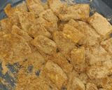 A picture of step 3 of Kachcha kela Masala Fry.
