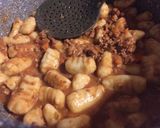 Une image de l'étape 9 de Gnocchi maison à la bolognaise.