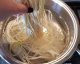 Foto del passaggio 5 della ricetta Spaghetti alla chitarra con pannocchie al sugo 🦐