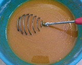Foto langkah ke 4 dari resep Bolu karamel sarang semut mantul.
