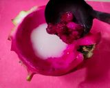 Foto langkah ke 3 dari resep Puding Susu Buah Naga.