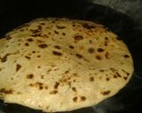 A picture of step 6 of Aalo ka paratha.