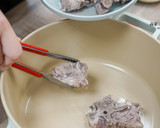 【老菜脯皇帝豆蘿蔔排骨湯】雨水節氣燉湯，排濕補氣又營養的食譜步驟2照片