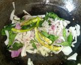 பர்ப்பிள் முட்டைகோஸ் கலர்ஃபுல் பொரியல் (Purple muttaikosh colorful poriyal Recipe in Tamil) ரெசிபி ஸ்டேப் 3 புகைப்படம்