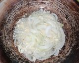 Foto langkah ke 2 dari resep Tumis Daging Kurma Sayuran.