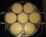 Foto langkah ke 5 dari resep Bika Ambon Mini Ekonomis Lembut Bersarang.