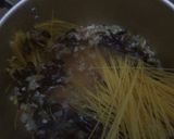 Foto langkah ke 3 dari resep One pot creamy angel hair with mushrooms.