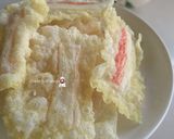 Gambar langkah 4 resipi Rice Paper Crackers with Crab Sticks.