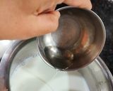 A picture of step 1 of Strawberry Cheese cake.