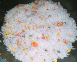 A picture of step 5 of Egg fried Rice with mayo garlic sauce.