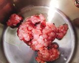 Hình bước làm 3 của món Mì tôm nấu thịt băm, cải thảo