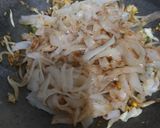 Foto langkah ke 6 dari resep 1071. Kwetiau Goreng Spicy.