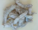 Foto langkah ke 1 dari resep Sup Bola-Bola Udang.