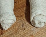 Foto del passaggio 5 della ricetta Filoncini di Pane Integrale e Cereali