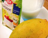 Hình bước làm 1 của món Pudding xoài cho bé
