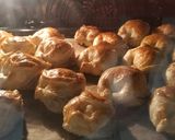 Фото кроку 4 до Пирожки из листового теста "Улитки с мясом".