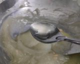 A picture of step 4 of Bombay karachi halwa.