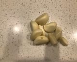 Foto del paso 2 de la receta: Ostiones al pil pil con vino blanco