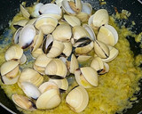 Foto del paso 5 de la receta: Almejas a la marinera