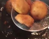 A picture of step 6 of Dahi baray (Mash ki dal ke).