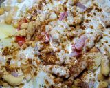 A picture of step 5 of Dhahi Phulki chaat.