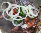 Gambar langkah 5 resipi Ayam Black Pepper.
