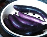 A picture of step 1 of Pork and Eggplant (肉末茄子🍆).