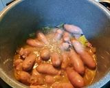 Foto del paso 3 de la receta: Salchichas en salsa encebollada