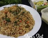 A picture of step 4 of Chicken and Kasuri Methi Fried Rice.