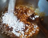 খইয়ের মুড়কি(khoi er murki recipe in Bengali) রেসিপি ধাপ - 3 ছবি
